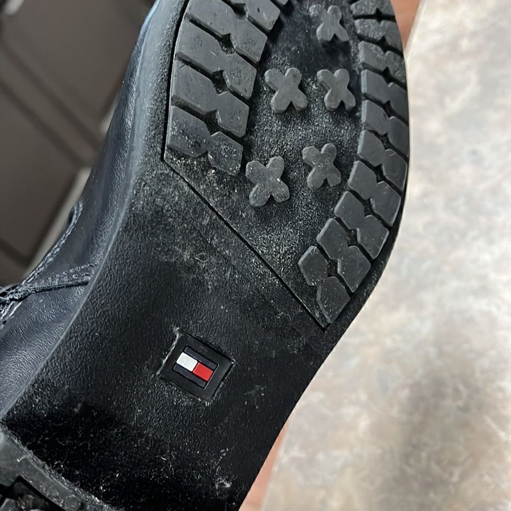Tommy Hilfiger black boots  - Picture 8 of 8